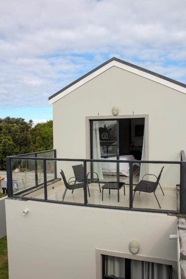 Elizabeth House Hotel Hermanus Exterior photo